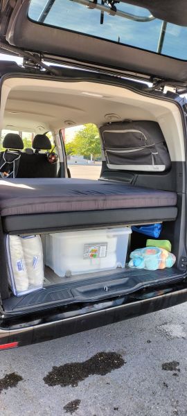 En venta Mercedes-Benz Vito Tourer 114 CDI Negro 2015 Madrid foto 13