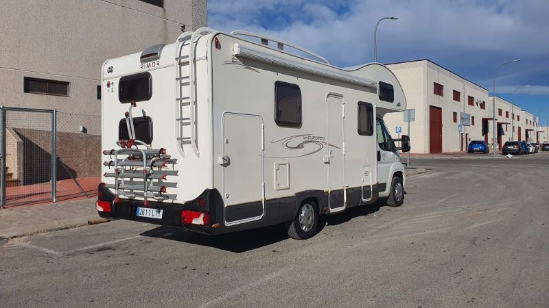 En venta Fiat Rimor Europeo 7 Blanco 2007 Madrid foto 4