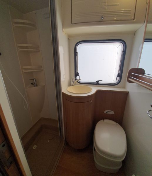 En venta Fiat Rimor Europeo 7 Blanco 2007 Madrid foto 11