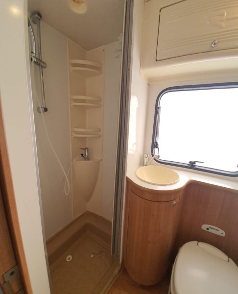 En venta Fiat Rimor Europeo 7 Blanco 2007 Madrid foto 12