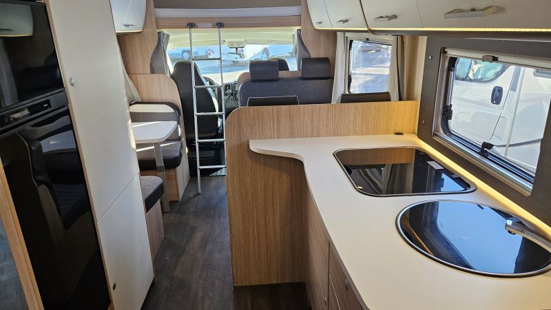 En venta Sunlight A72 ,FIAT,  CAMBIO AUTOMATICO Blanco 2022 Murcia foto 4