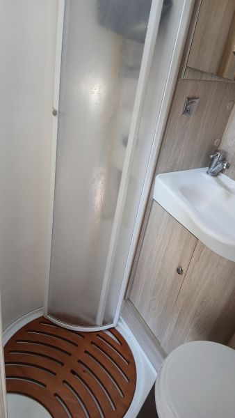 En venta Laika ECOVIP 305 Blanco 2018 Girona foto 27