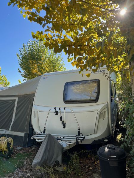 En venta Knaus SUDWIND 500 FSK Blanco 2012 Lleida foto 1