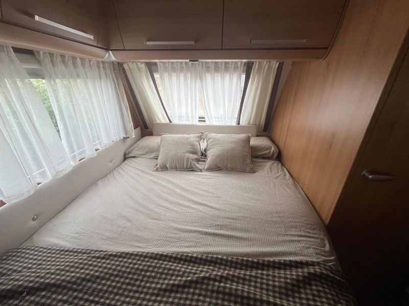 En venta Knaus SUDWIND 500 FSK Blanco 2012 Lleida foto 5