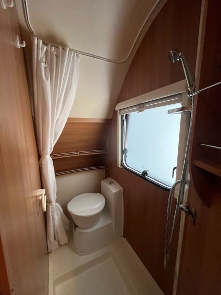 En venta Knaus SUDWIND 500 FSK Blanco 2012 Lleida foto 8