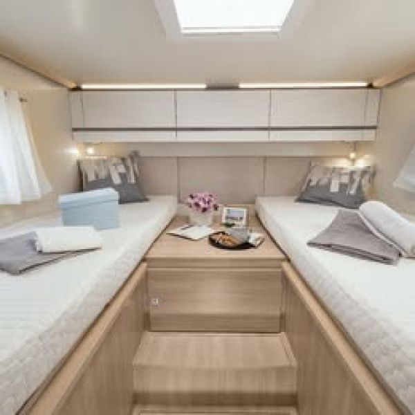 En venta Giotti LineGlobecar SIENA 385 PRIVILEGE PERFILADA Blanco 2024 Zamora foto 3