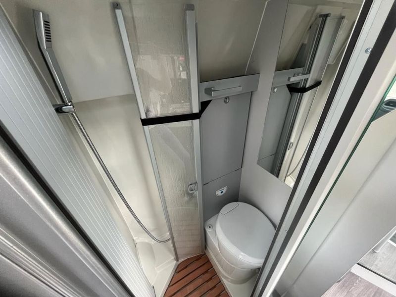 En venta Ahorn Ahorn VAN 550 150 CV Aut Negro 2022 Alicante foto 11