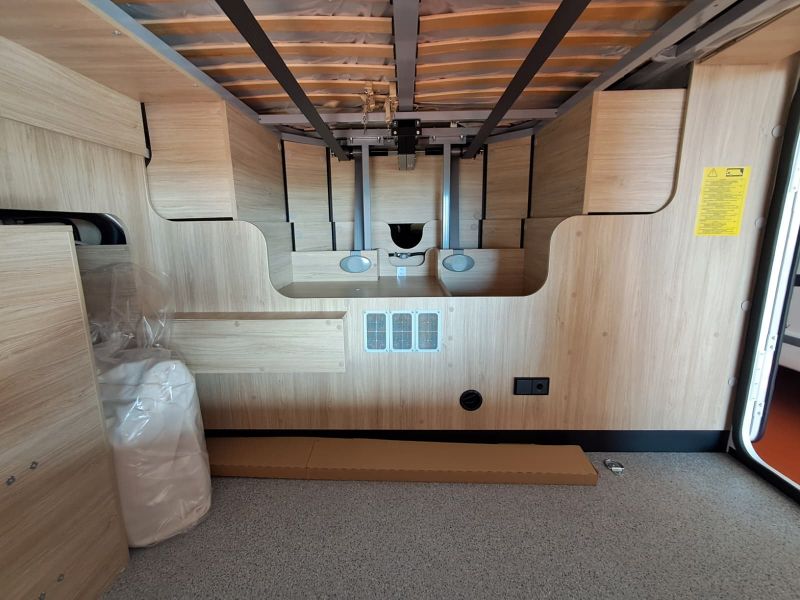 En venta Challenger Challenger Fiat Ducato 318 Ultimate Edition Automatic Blanco 2025 Barcelona foto 5