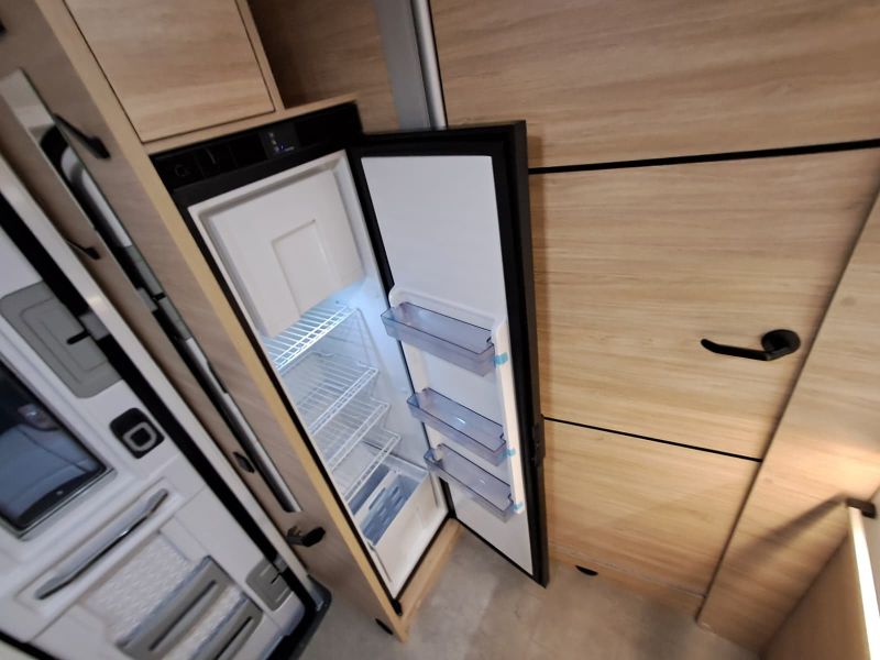 En venta Challenger Challenger Fiat Ducato 318 Ultimate Edition Automatic Blanco 2025 Barcelona foto 16