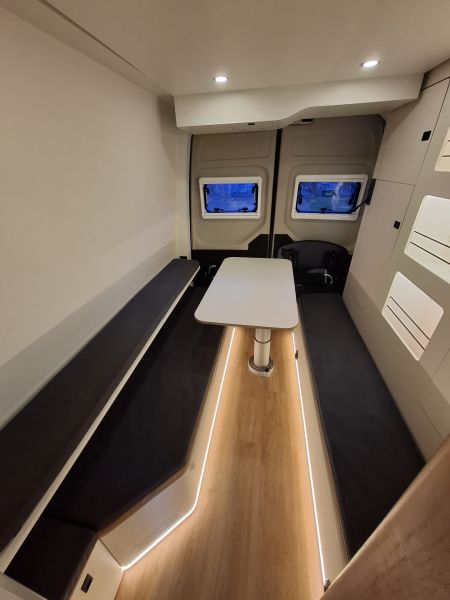 En venta Volkswagen Crafter Camperizada Blanco 2024 A Coruña foto 6