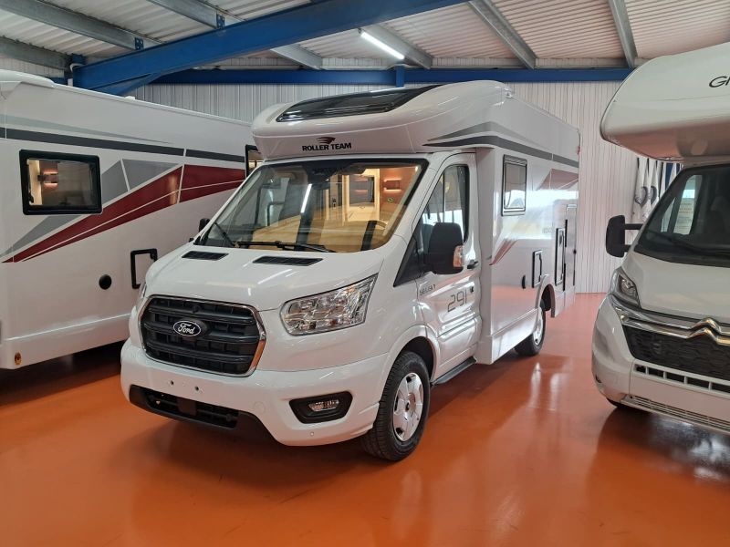 En venta Roller Team Roller Team Ford Kronos Fit 291 TL 165 cv Selekt Open Air Blanco 2025 Barcelona foto 1