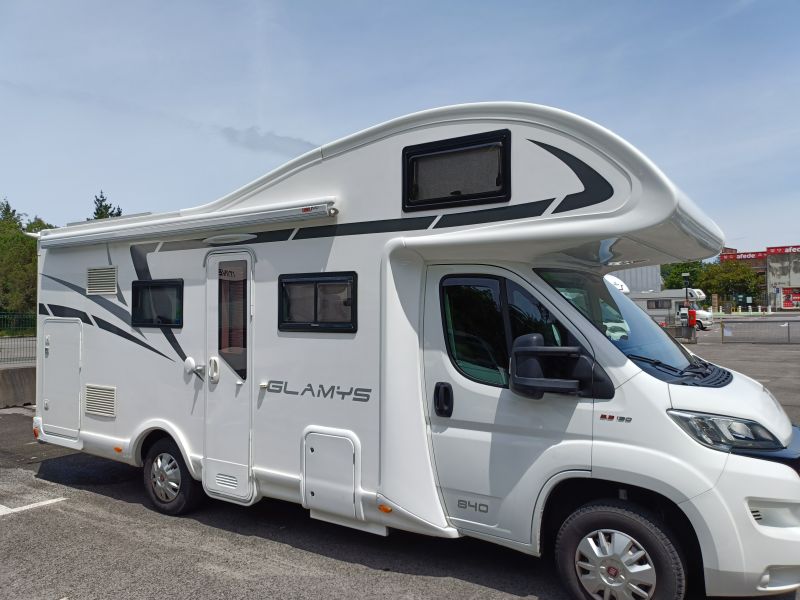 En venta McLouis Glamys 840 Blanco 2019 Guipúzcoa foto 1