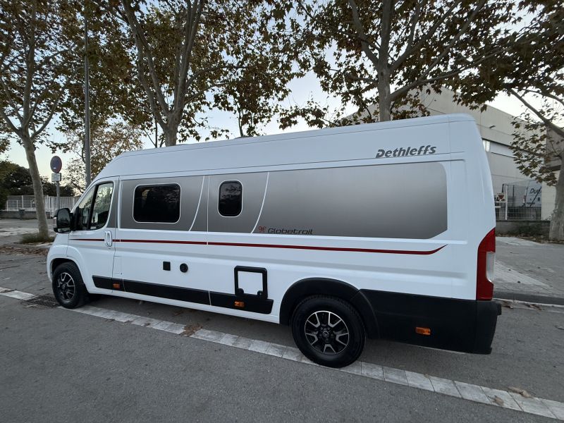 En venta Dethleffs Globetrail 640 DB 90 aniversario  Blanco 2022 Barcelona foto 1