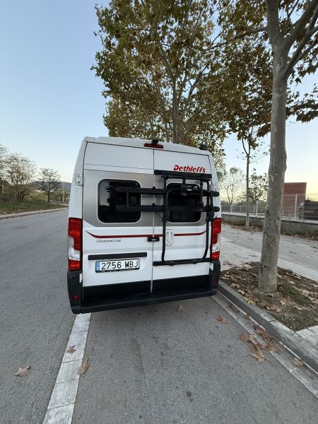 En venta Dethleffs Globetrail 640 DB 90 aniversario  Blanco 2022 Barcelona foto 6