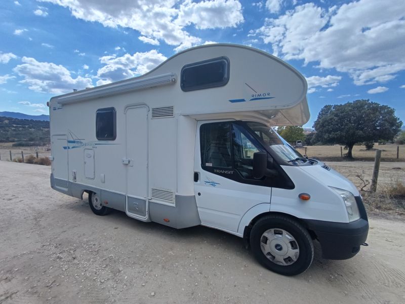 En venta Ford Transit  Blanco 2007 Madrid foto 1