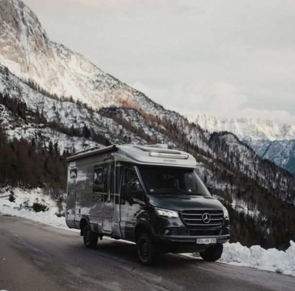 En venta Hymer / Eriba / Hymercar HYMER ML-T570 CROSSOVER Gris 2025 Málaga foto 1