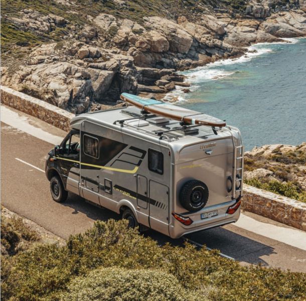 En venta Hymer / Eriba / Hymercar HYMER ML-T570 CROSSOVER Gris 2025 Málaga foto 3