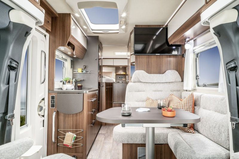 En venta Hymer / Eriba / Hymercar HYMER ML-T570 CROSSOVER Gris 2025 Málaga foto 7