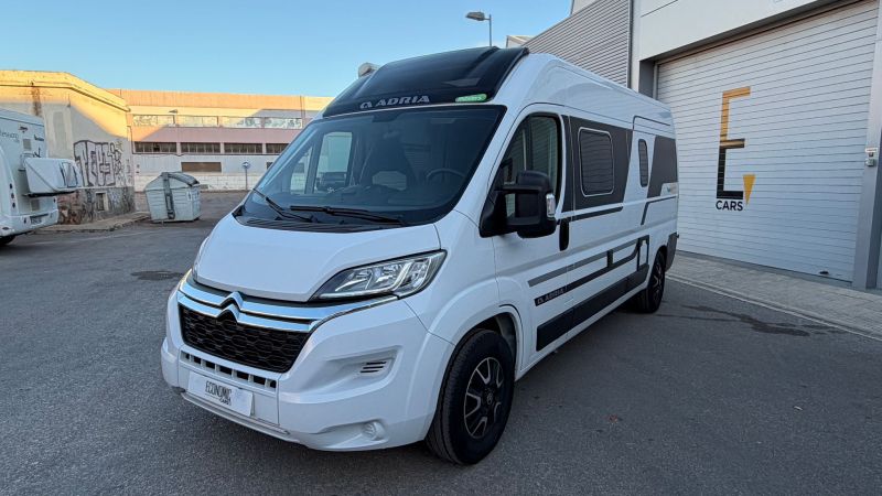 En venta Adria TWIN 600 SPB FAMILY PLUS Blanco 2023 Alicante foto 2