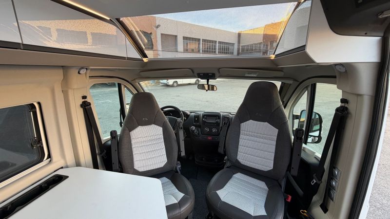 En venta Adria TWIN 600 SPB FAMILY PLUS Blanco 2023 Alicante foto 15