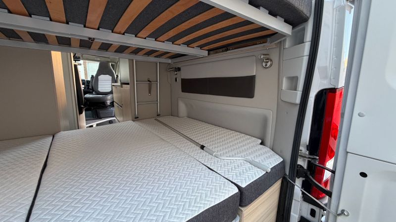 En venta Adria TWIN 600 SPB FAMILY PLUS Blanco 2023 Alicante foto 16