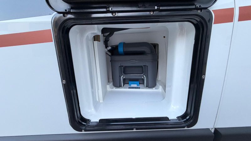 En venta Weinsberg CARABUS 600 ME EDITION FIRE Blanco 2025 Alicante foto 10