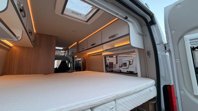 En venta Weinsberg CARABUS 600 ME EDITION FIRE Blanco 2025 Alicante foto 12