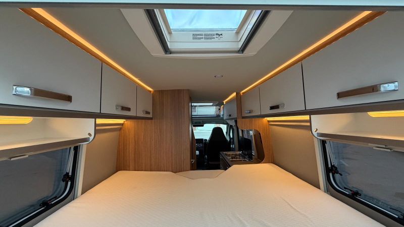 En venta Weinsberg CARABUS 600 ME EDITION FIRE Blanco 2025 Alicante foto 14