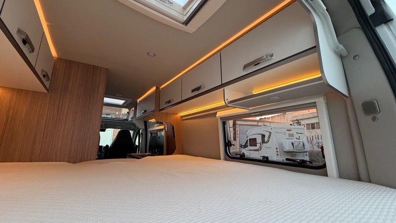 En venta Weinsberg CARABUS 600 ME EDITION FIRE Blanco 2025 Alicante foto 20