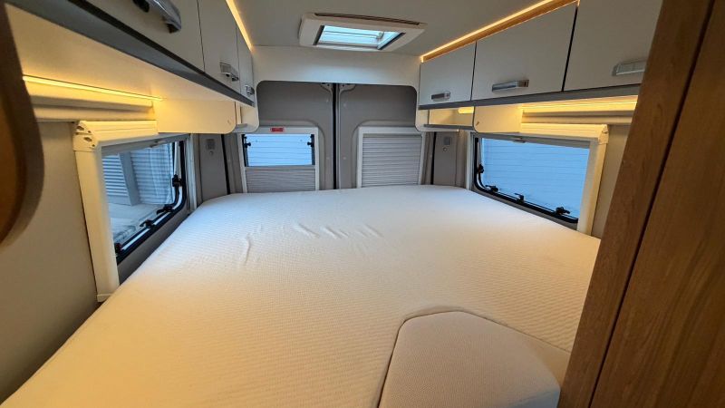 En venta Weinsberg CARABUS 600 ME EDITION FIRE Blanco 2025 Alicante foto 25