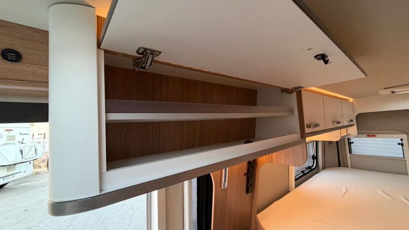 En venta Weinsberg CARABUS 600 ME EDITION FIRE Blanco 2025 Alicante foto 31