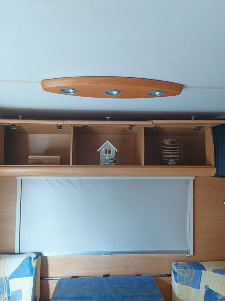 En venta Sunroller Queen 430DD Gris 2001 Tarragona foto 10