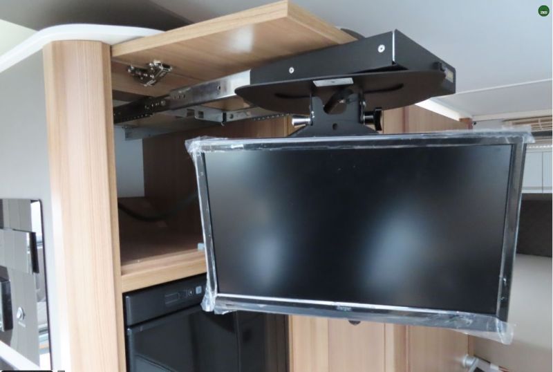 En venta Adria Coral Supreme 670 SC ALDE Blanco 2019 Cáceres foto 11