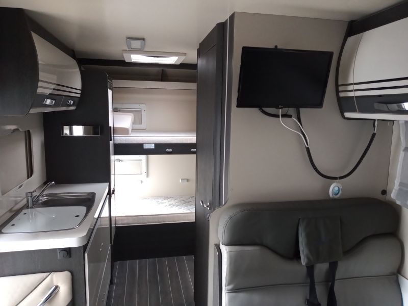 En venta Roller Team Kronos 277 M Blanco 2023 Salamanca foto 8