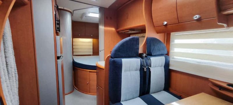 En venta Benimar Europe 6000 CC Blanco 2006 Málaga foto 4