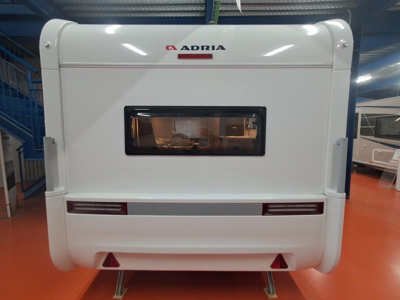 En venta Adria Adria Altea 472 PK Promo L'Alba Blanco 2025 Barcelona foto 4