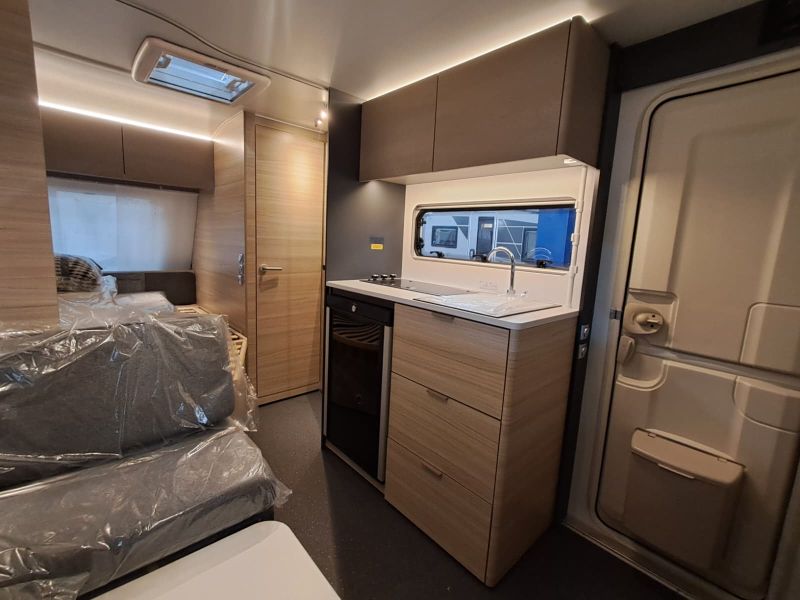 En venta Adria Adria Altea 472 PK Promo L'Alba Blanco 2025 Barcelona foto 9