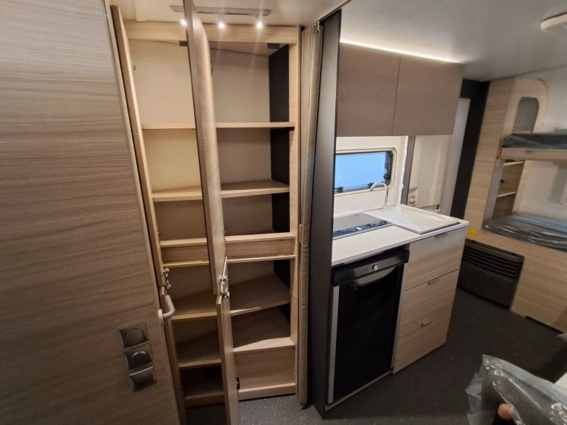 En venta Adria Adria Altea 472 PK Promo L'Alba Blanco 2025 Barcelona foto 13