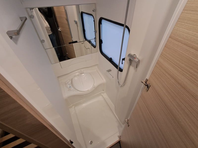 En venta Adria Adria Altea 472 PK Promo L'Alba Blanco 2025 Barcelona foto 18