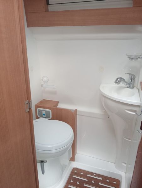 En venta Dreamer Campereve Family Van Metálico 2016 Guipúzcoa foto 4