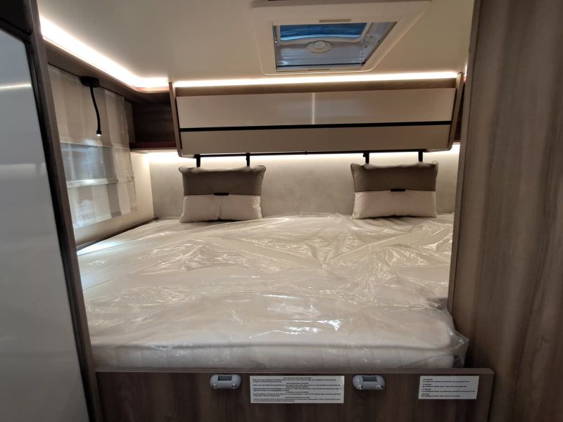 En venta Roller Team Roller Team Ford Kronos 279 M Selekt 165 CV Open Air 2026 Blanco 2026 Barcelona foto 17