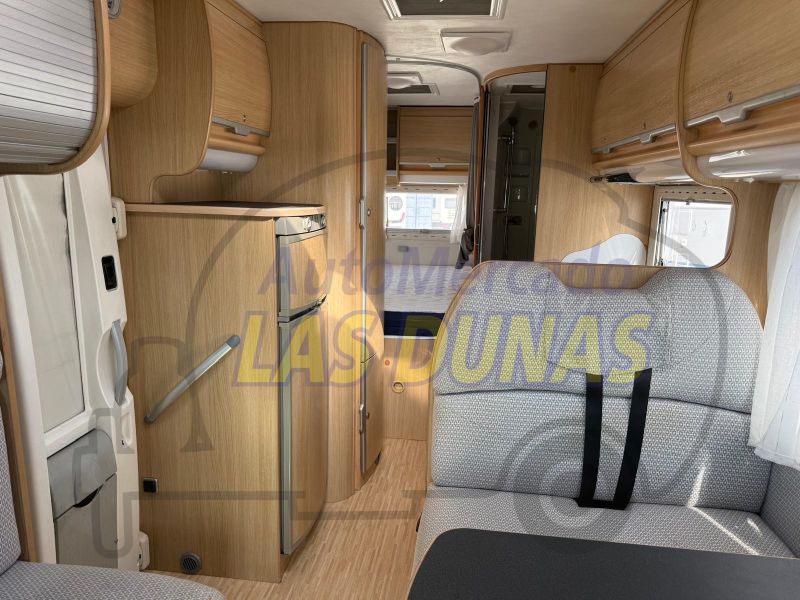 En venta Renault Mobilvetta Blanco 2006 Alicante foto 10