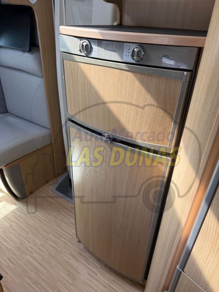 En venta Renault Mobilvetta Blanco 2006 Alicante foto 13