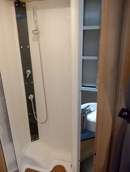 En venta Itineo CS660 Blanco 2024 Guipúzcoa foto 6