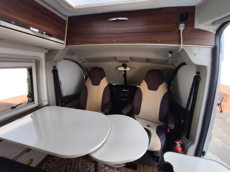 En venta Adria Twin 640 SLX Gris 2018 Sevilla foto 7