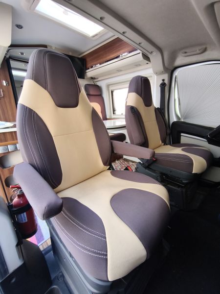 En venta Adria Twin 640 SLX Gris 2018 Sevilla foto 9