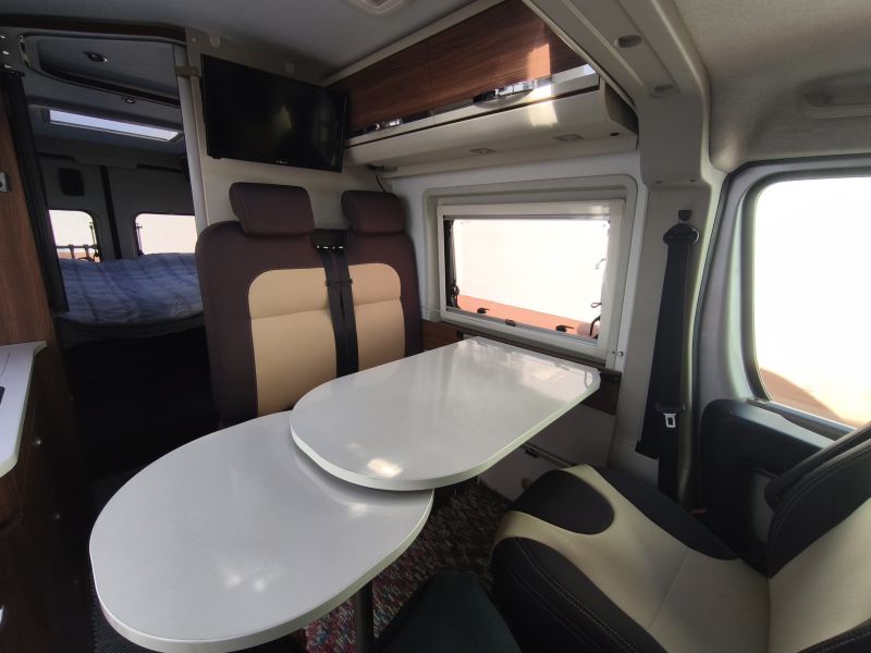 En venta Adria Twin 640 SLX Gris 2018 Sevilla foto 12