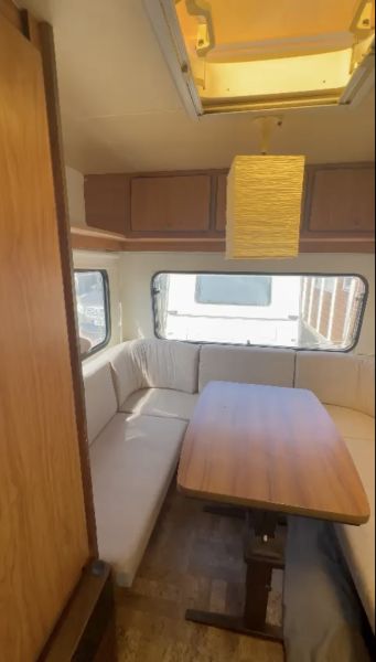 En venta Knaus 2103 LUXUS Beige 1988 Murcia foto 5