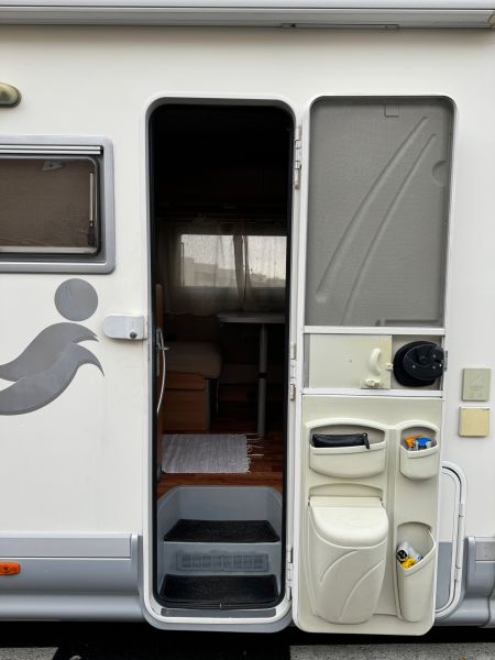 En venta Elnagh M200 Beige 2006 Madrid foto 6