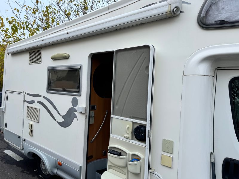 En venta Elnagh M200 Beige 2006 Madrid foto 7